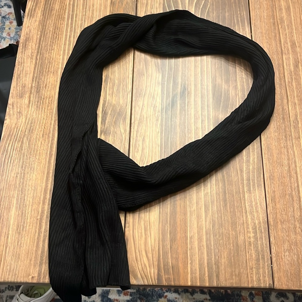 Black scarf